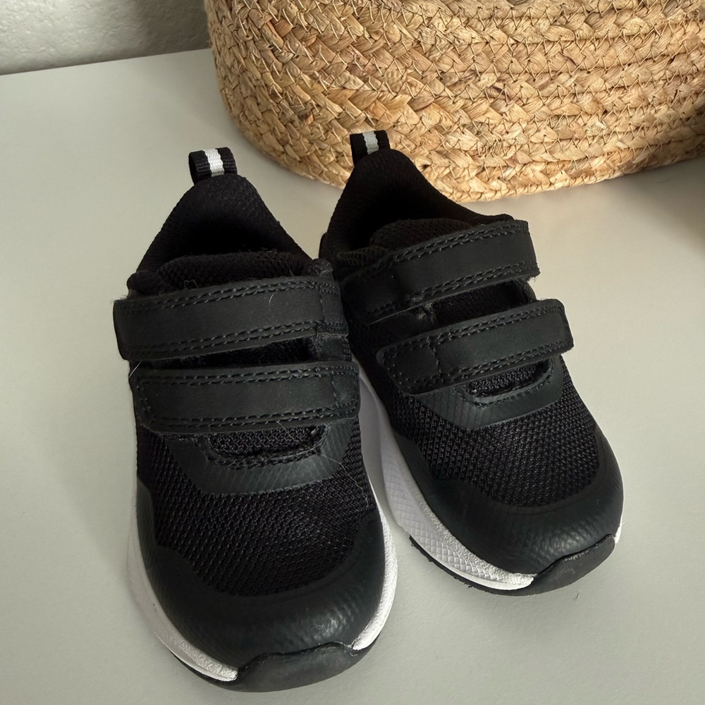 Athletic Works Black and White Kids Sneakers